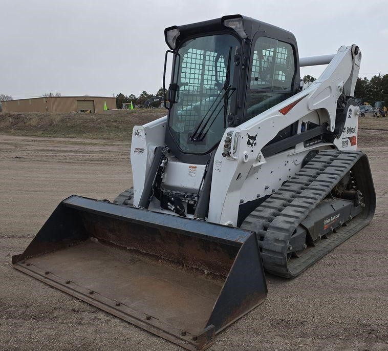 2022 Bobcat T870