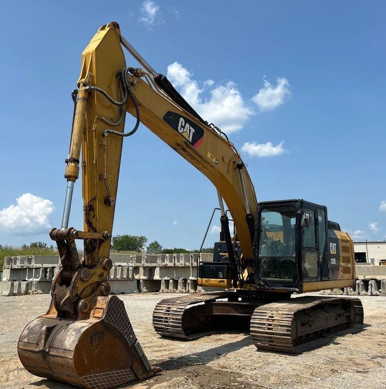2014 Caterpillar 320E